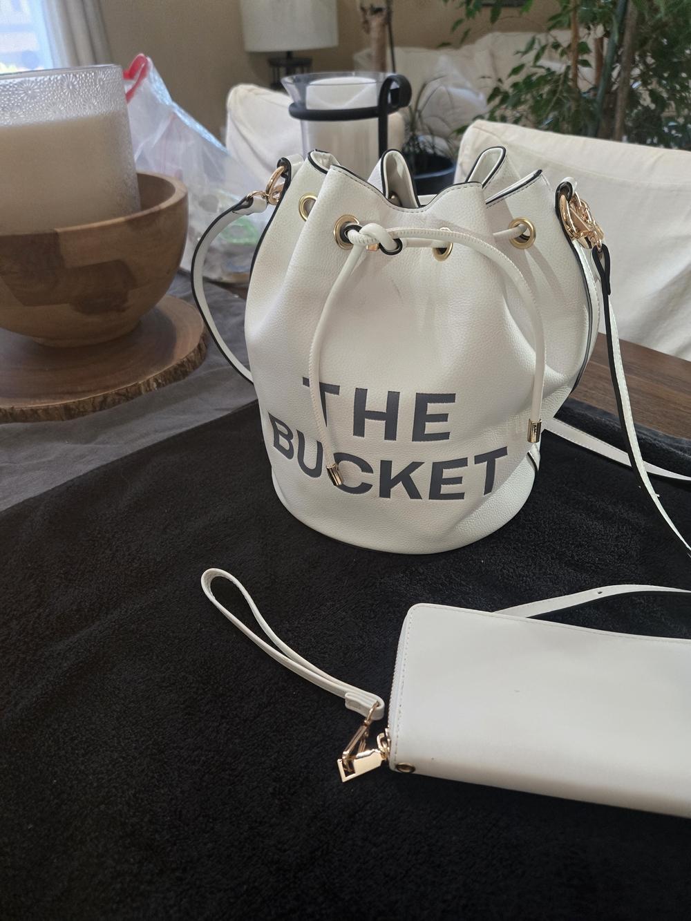 The Bucket White Drawstring Bucket Bag - Fashionable Women's Crossbody W/ Wallet